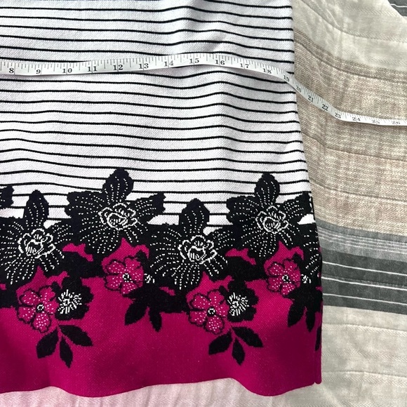 A.L.C.,Classic Striped w/Cabernet Floral Motif, Stretch, Dress, EUC,Size Medium - Picture 6 of 9